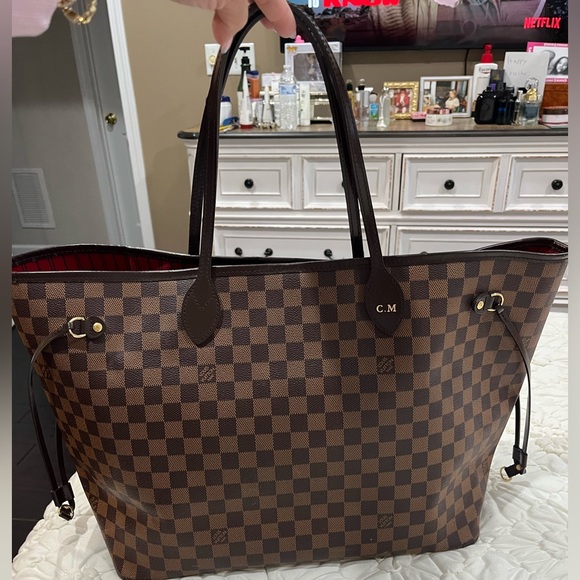 Louis Vuitton Handbags - Louis Vuitton GM never full
